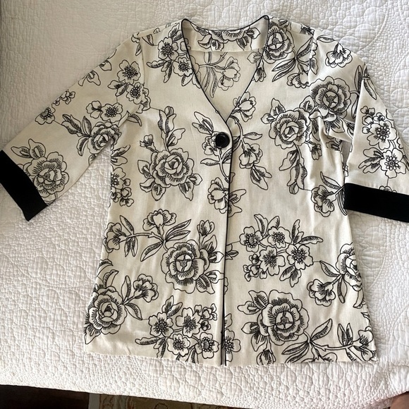 EMBROIDERED cardigan, 100% linen in black / white M/L- UKN brand-summer-preloved - Picture 1 of 8